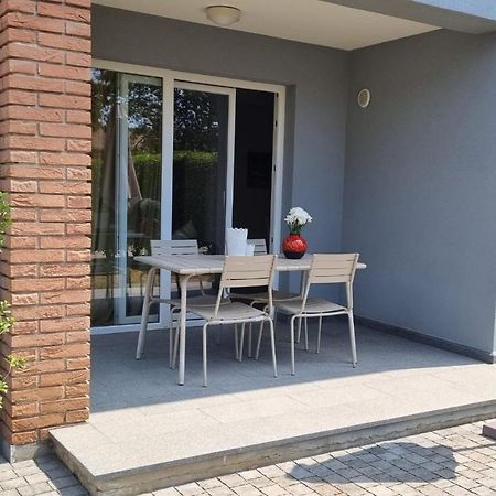 Apartamento Casa Emma With Pool Poreč Exterior foto
